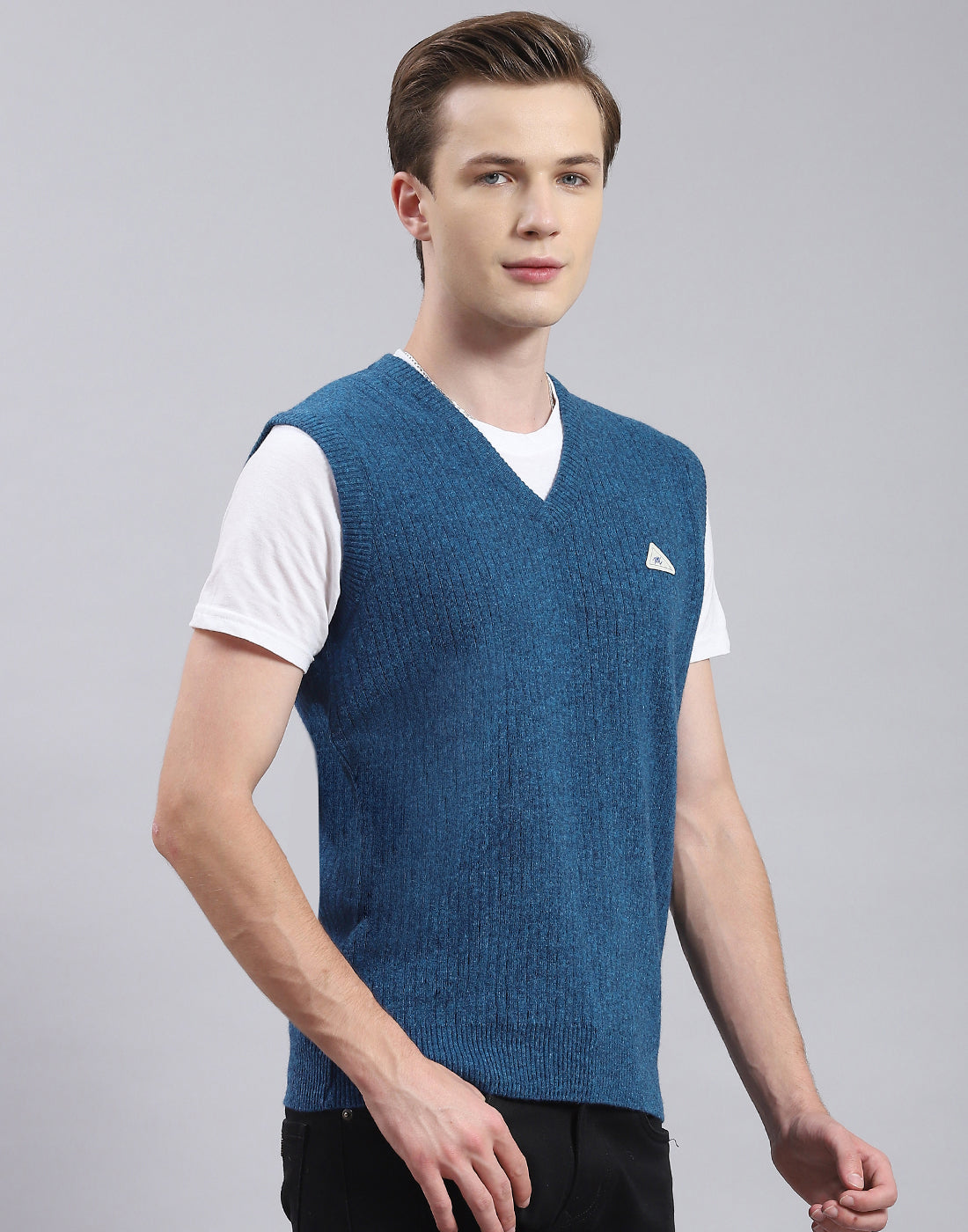 Men Blue Solid V Neck Sleeveless Sweater