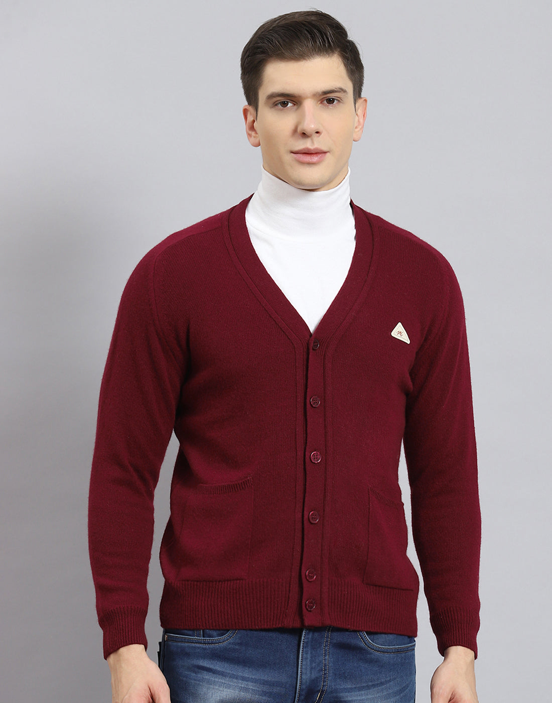 Men Maroon Solid V Neck Full Sleeve Cardigan