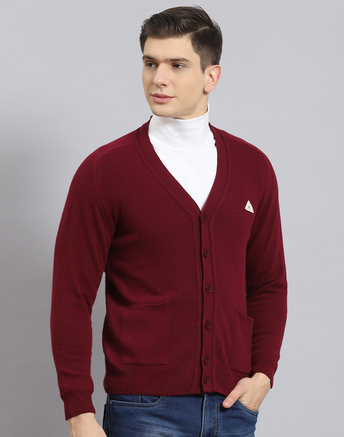 Men Maroon Solid V Neck Full Sleeve Cardigan
