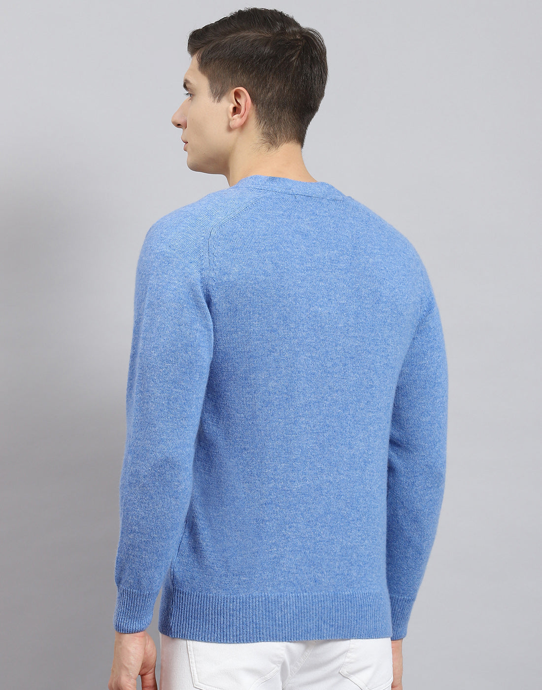 Men Blue Solid V Neck Full Sleeve Sweater