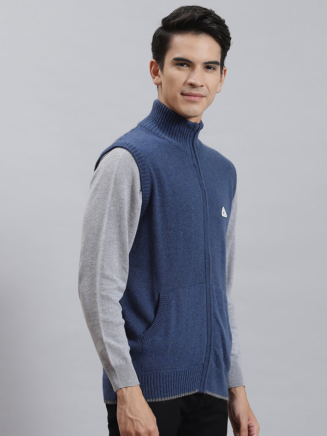 Men Blue Solid Stand Collar Sleeveless Sweaters/Pullovers