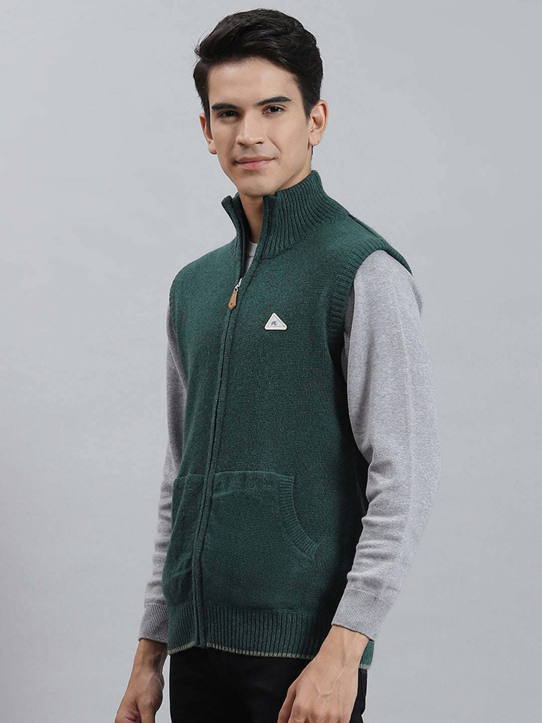Men Green Solid Stand Collar Sleeveless Sweaters/Pullovers