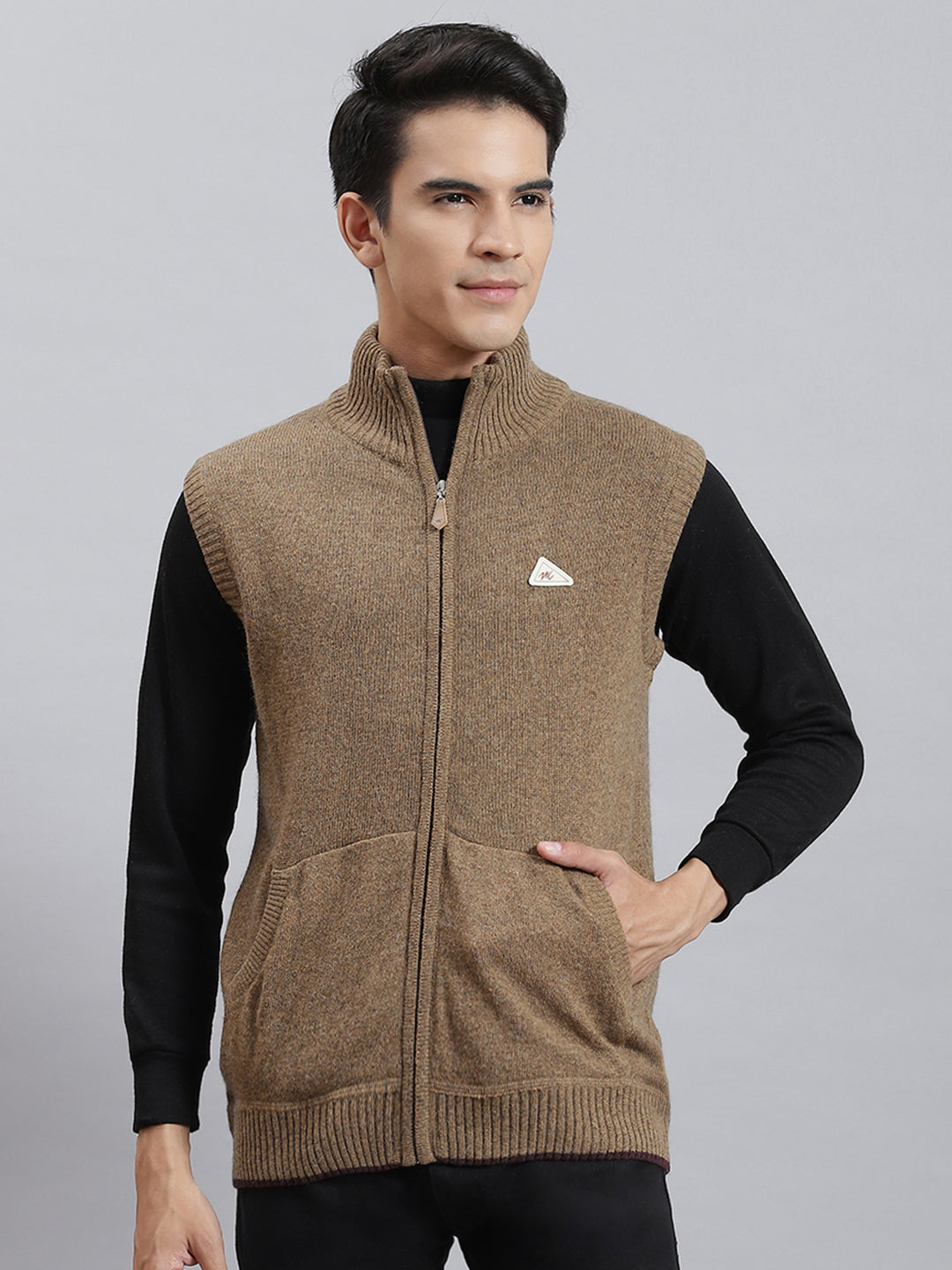 Men Brown Solid Stand Collar Sleeveless Sweaters/Pullovers