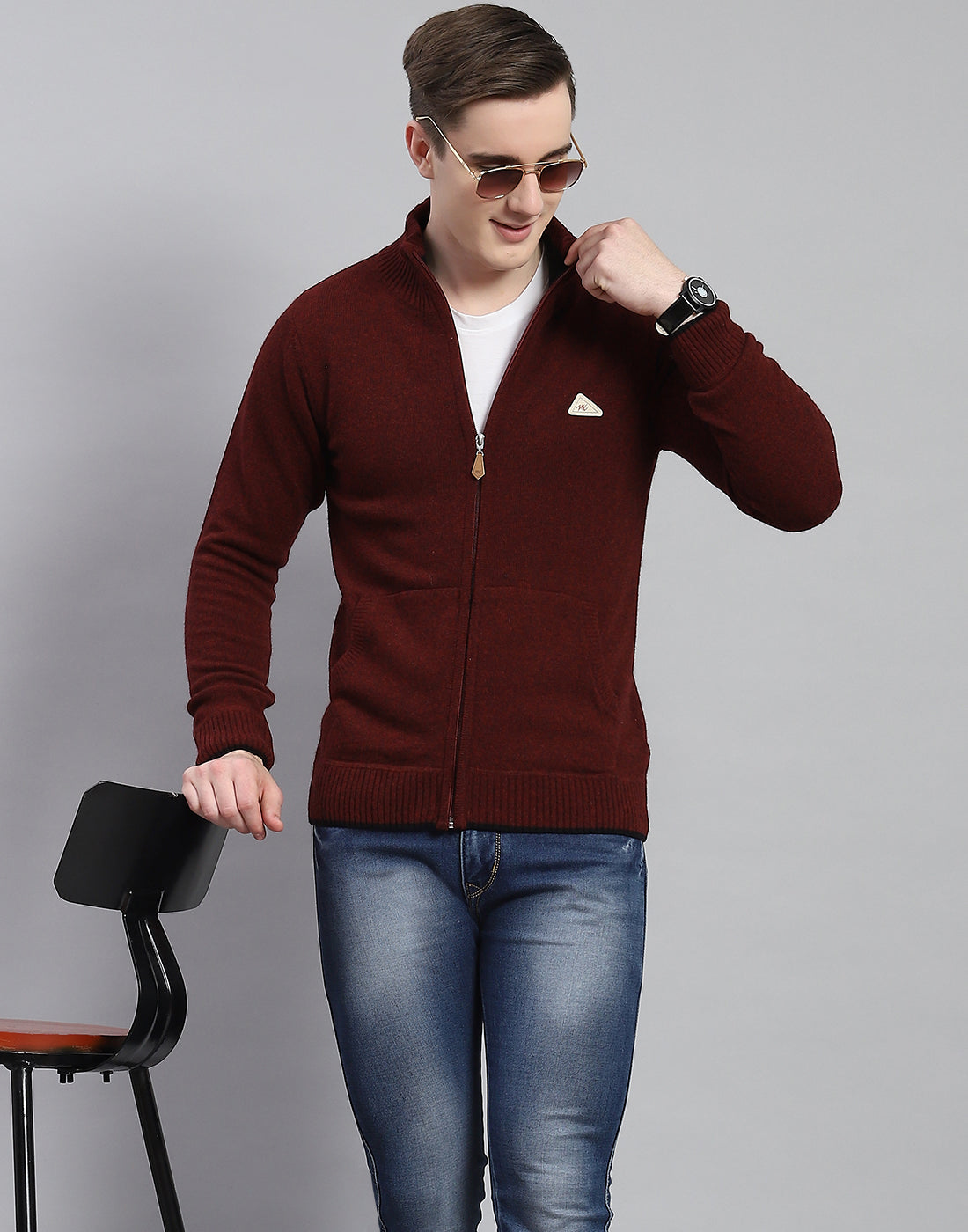 Men Maroon Solid Stand Collar Full Sleeve Pullover