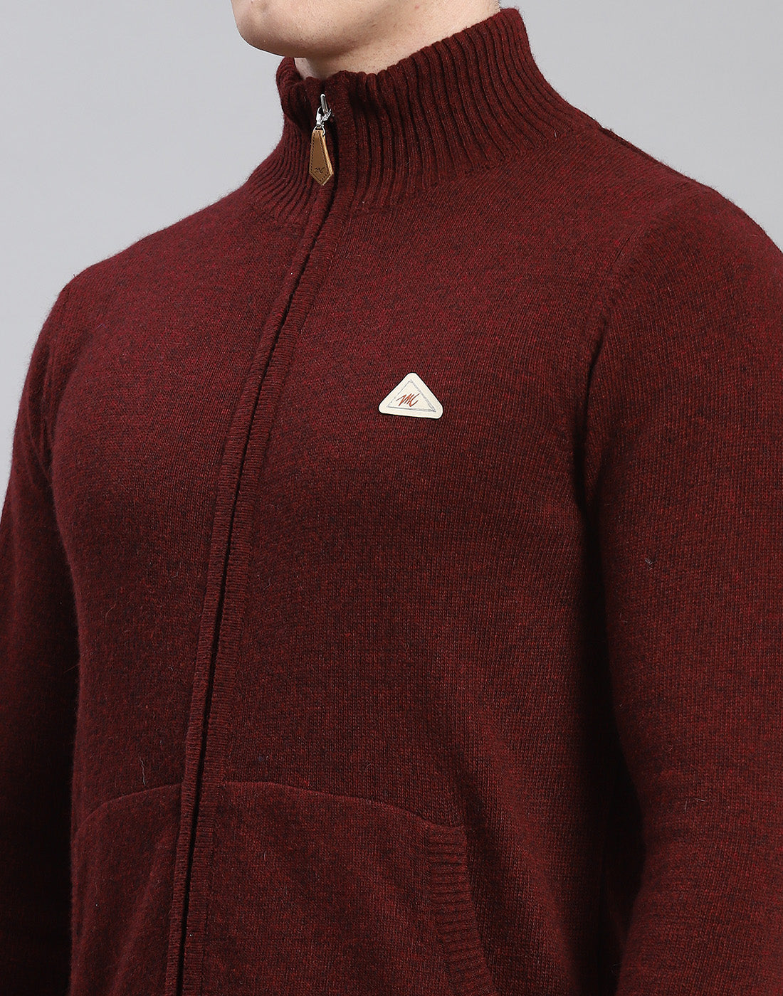 Men Maroon Solid Stand Collar Full Sleeve Pullover