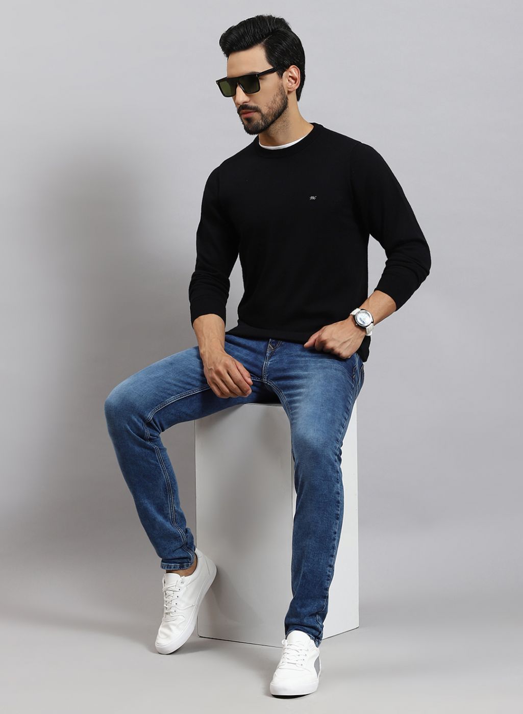 Men Black Solid Pure wool Pullover