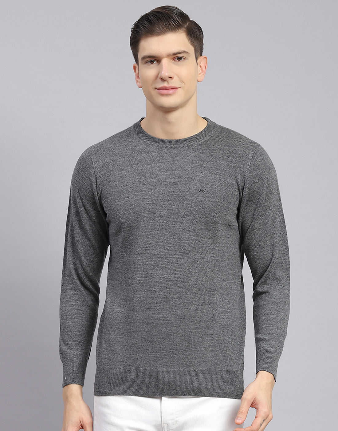 Men Grey Solid Round Neck Full Sleeve Sweater