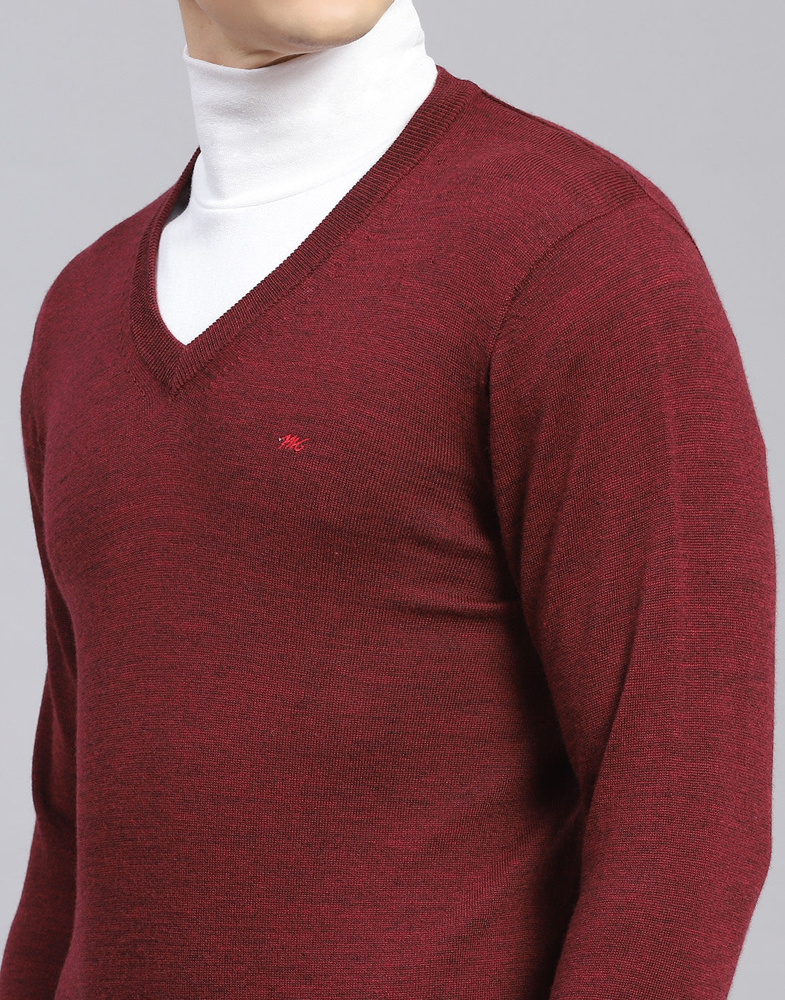 Men Maroon Solid V Neck Full Sleeve Sweater