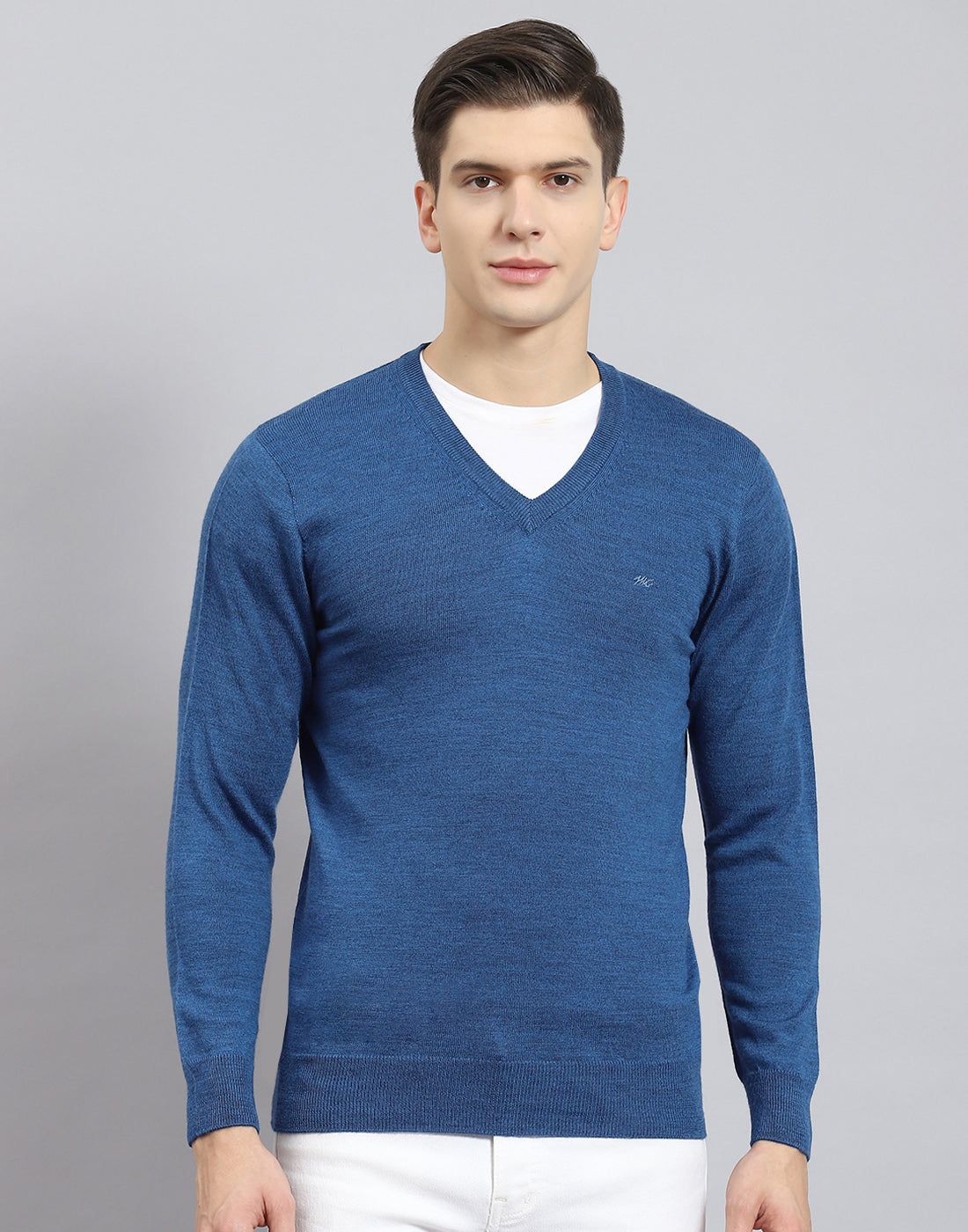 Men Blue Solid V Neck Full Sleeve Sweater