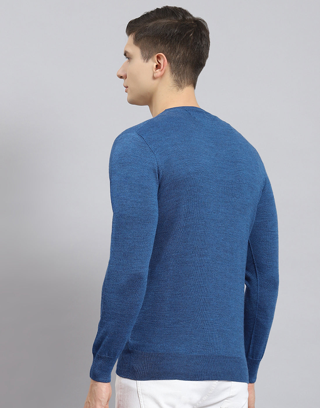 Men Blue Solid V Neck Full Sleeve Sweater