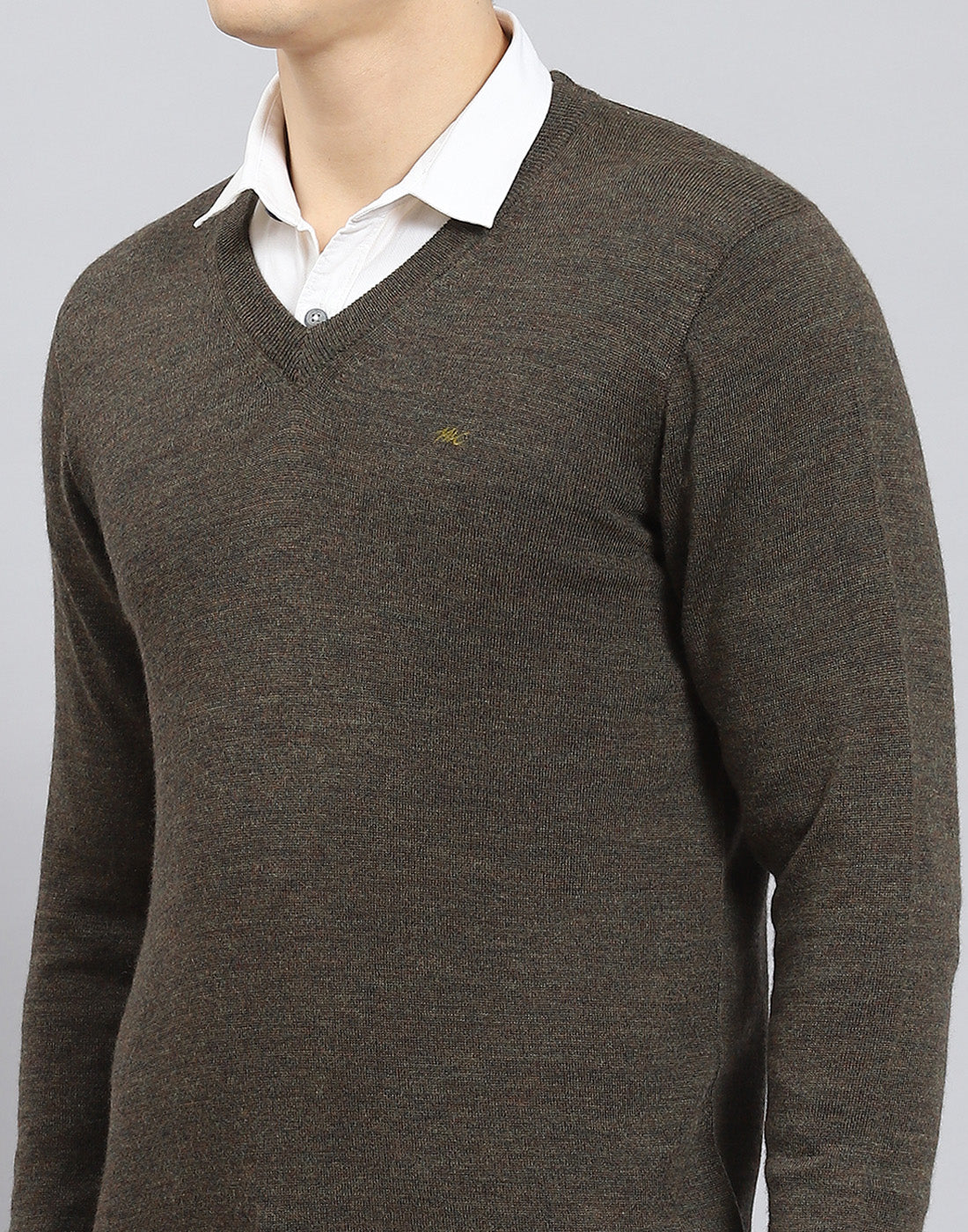 Men Brown Solid V Neck Full Sleeve Sweater