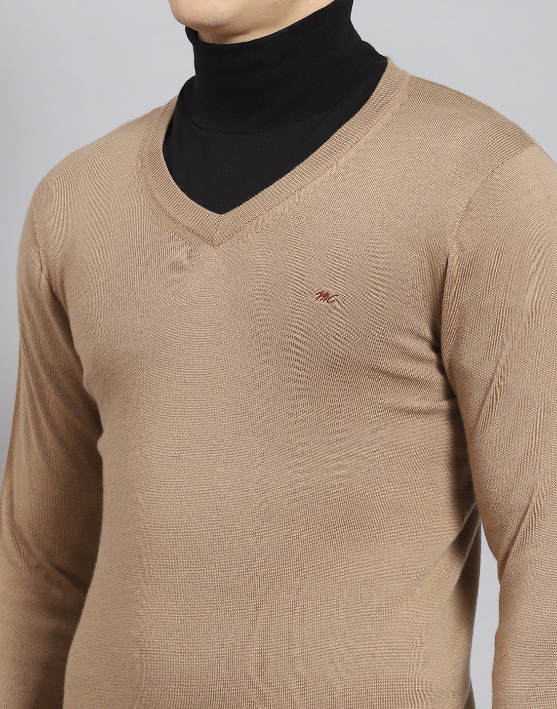 Men Brown Solid V Neck Full Sleeve Sweater