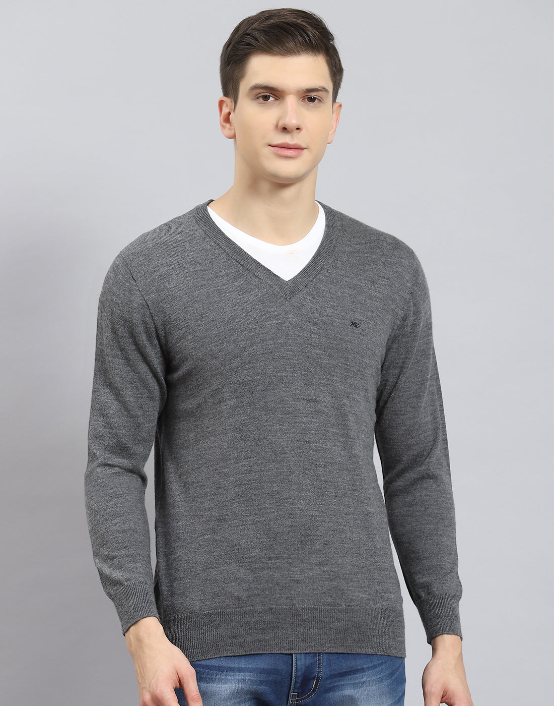 Men Grey Solid V Neck Full Sleeve Sweater