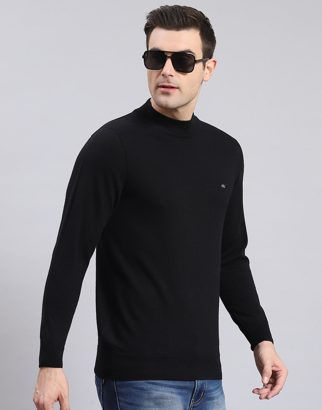 Men Black Solid T Neck Full Sleeve Sweater
