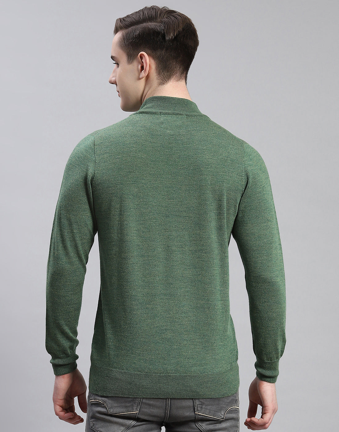 Men Green Solid T Neck Full Sleeve Pullover