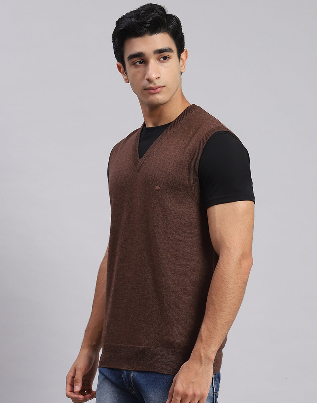 Men Brown Solid V Neck Sleeveless Sweaters/Pullovers
