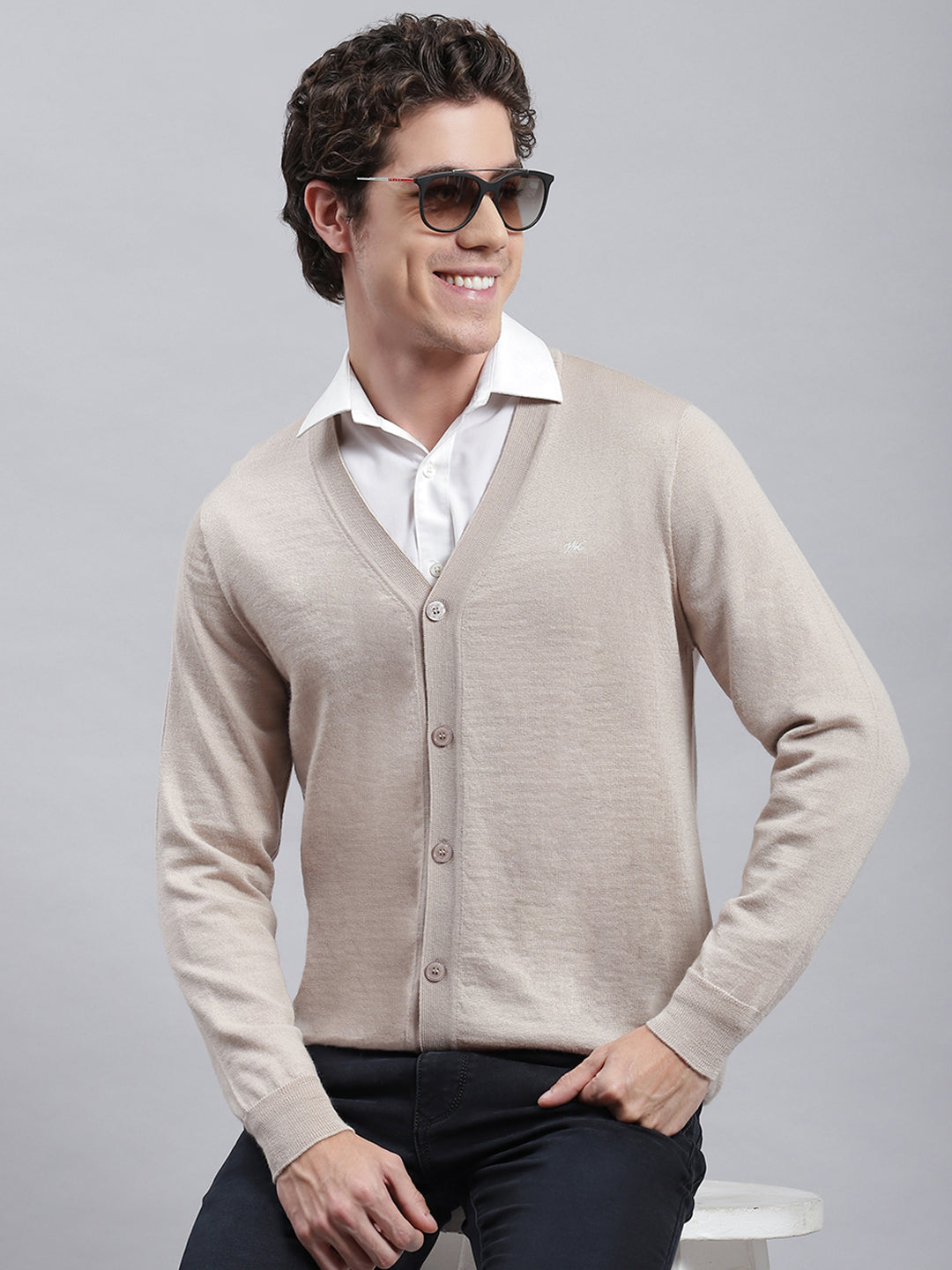 Men Beige Solid Cardigan