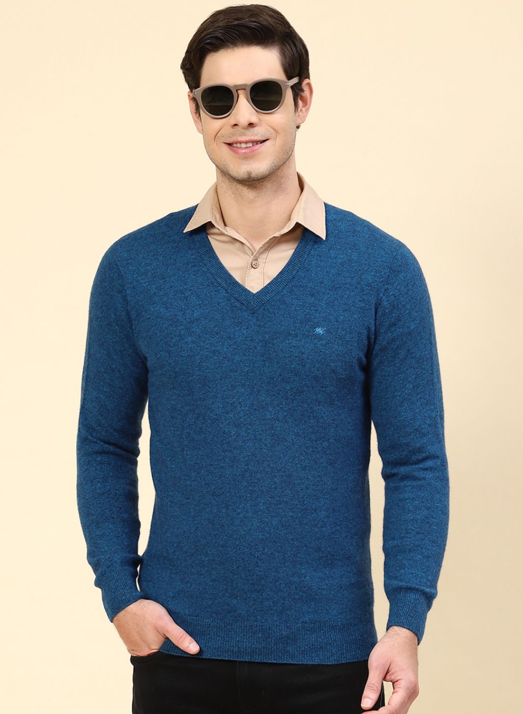 Men Blue Solid Lamb wool Pullover