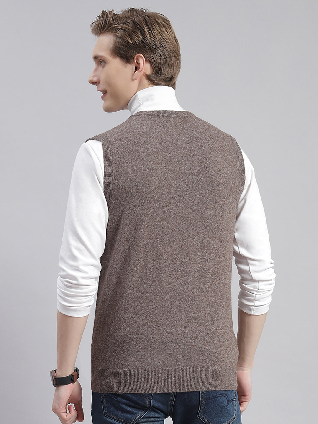 Men Brown Solid V Neck Sleeveless Sweaters/Pullovers
