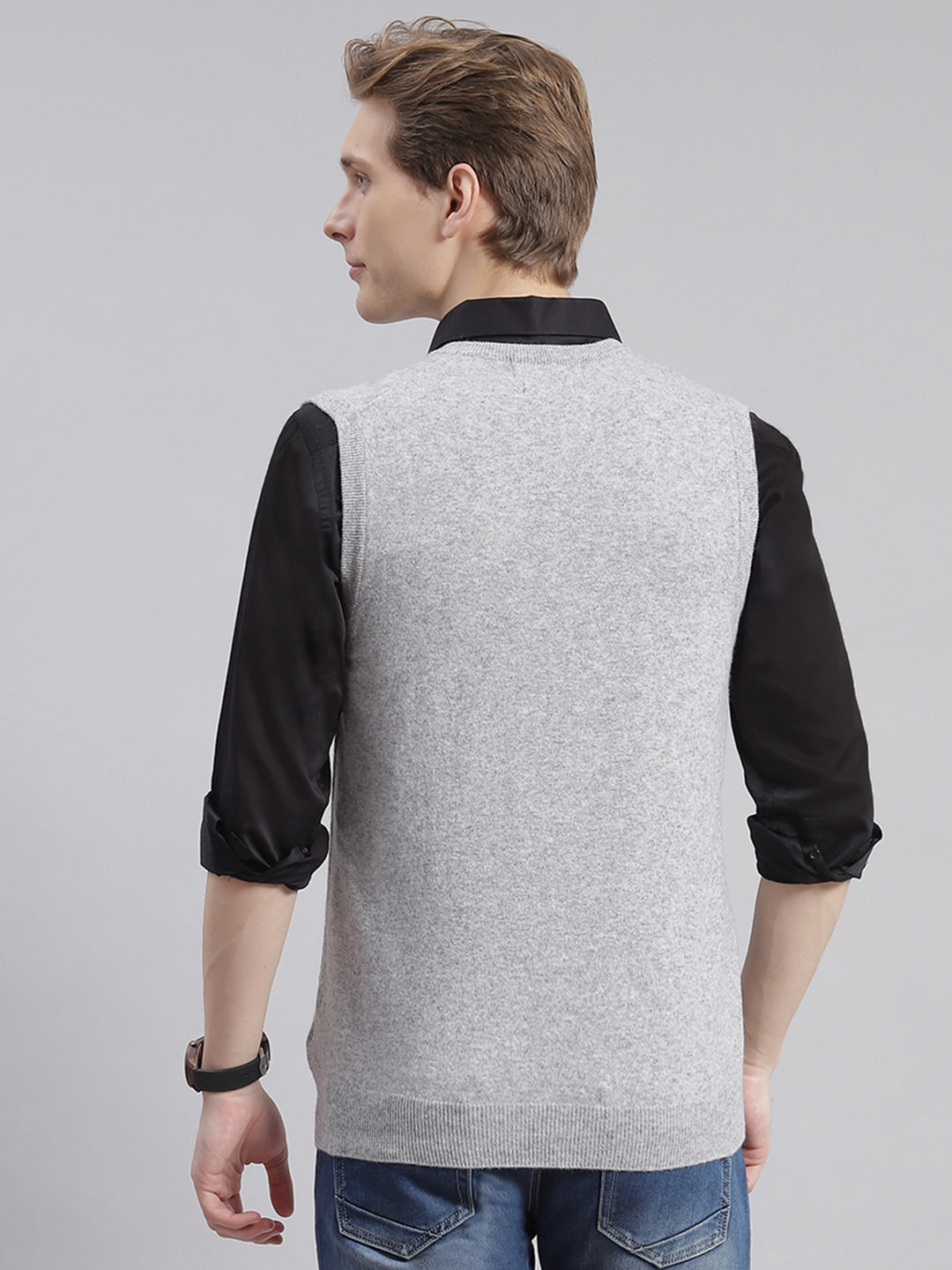Men Grey Solid V Neck Sleeveless Sweaters/Pullovers
