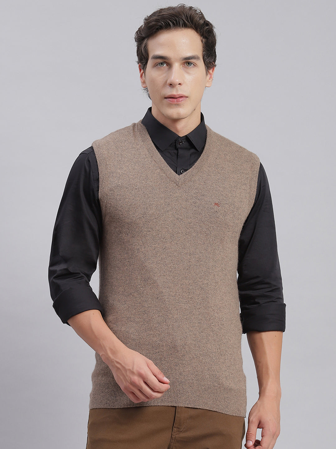 Men Brown Solid V Neck Sleeveless Sweaters/Pullovers