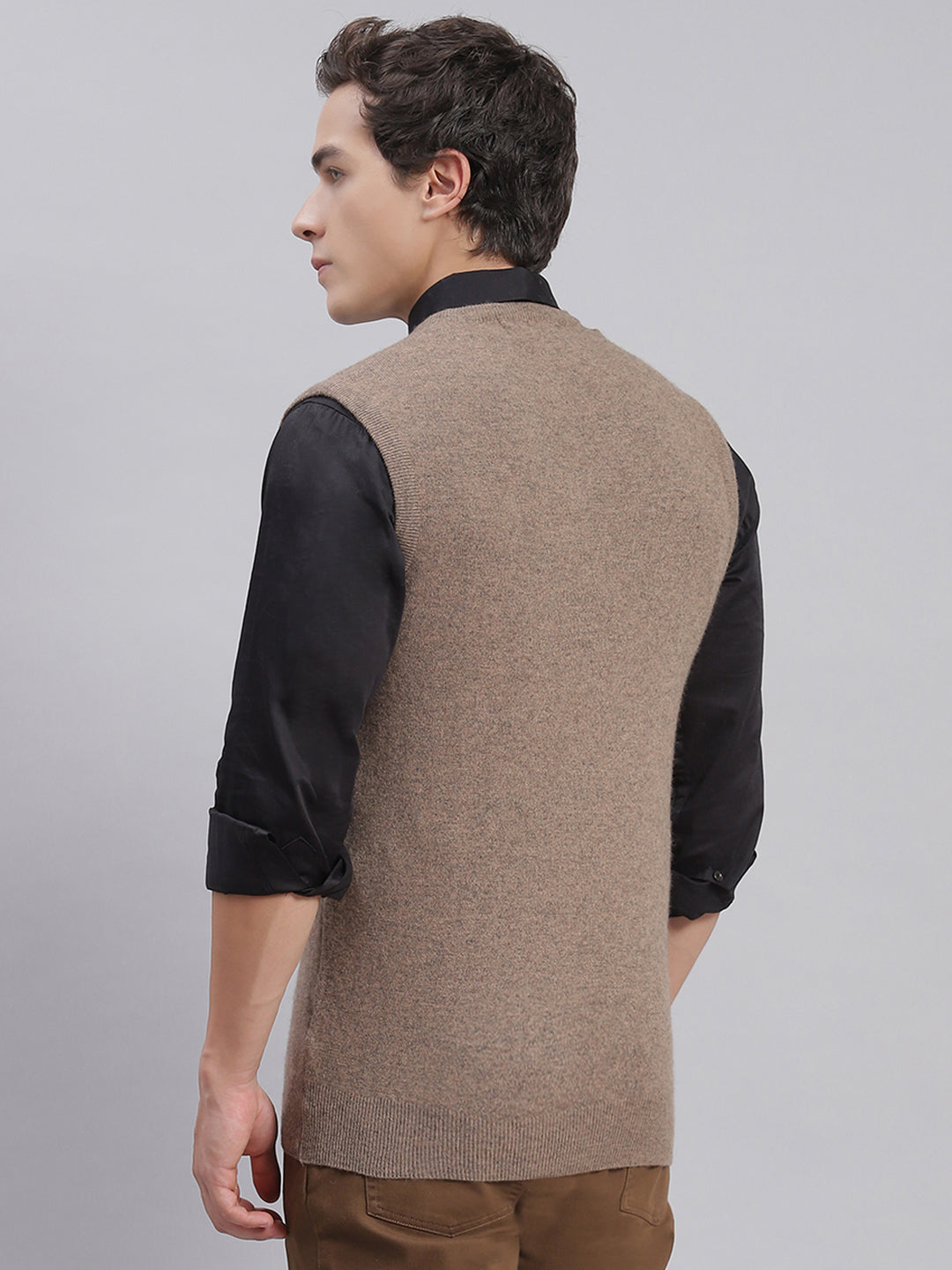 Men Brown Solid V Neck Sleeveless Sweaters/Pullovers
