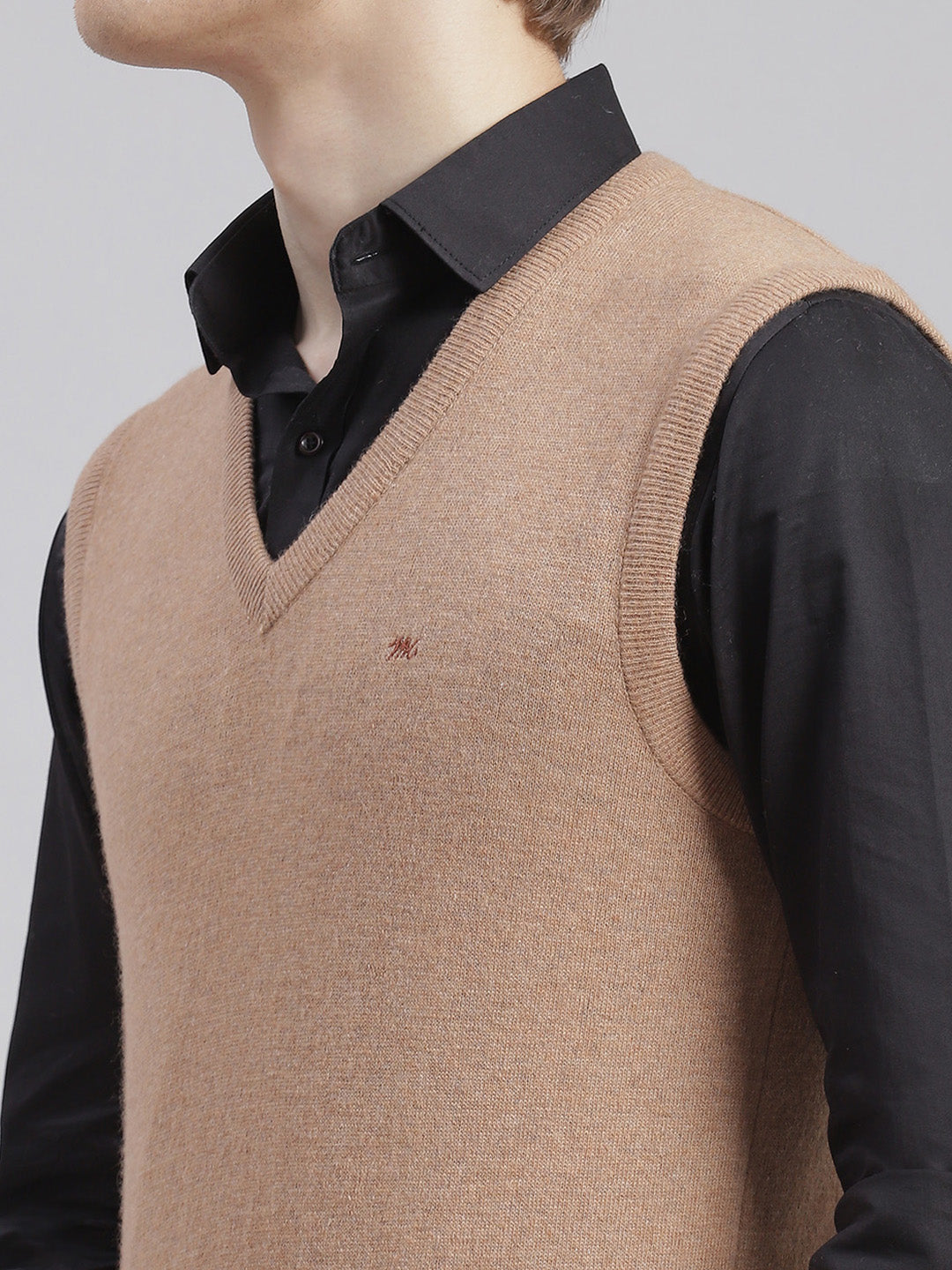 Men Brown Solid V Neck Sleeveless Sweaters/Pullovers