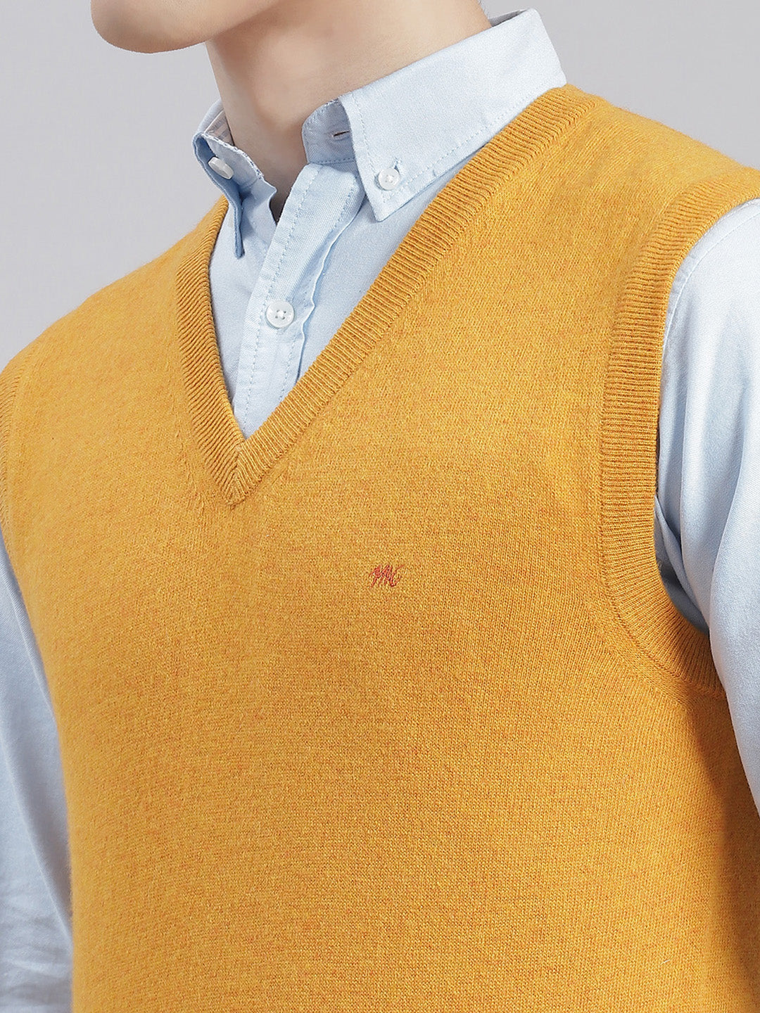 Men Mustard Solid V Neck Sleeveless Sweaters/Pullovers