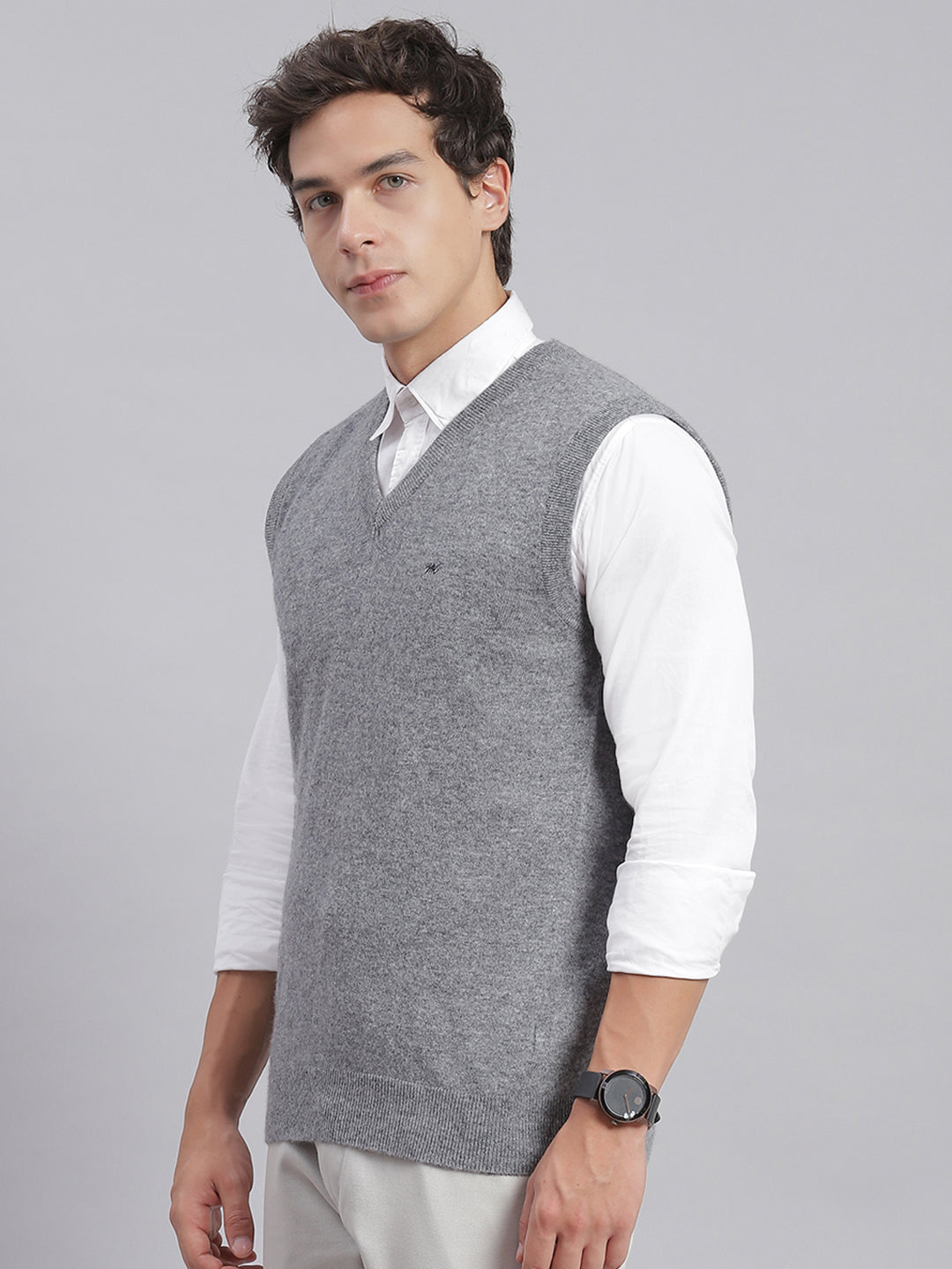 Men Grey Melange Solid V Neck Sleeveless Sweaters/Pullovers