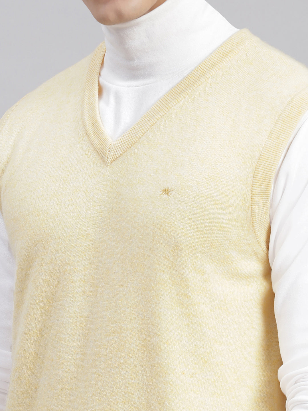 Men Beige Solid V Neck Sleeveless Sweaters/Pullovers