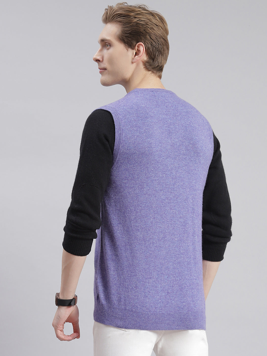 Men Purple Solid V Neck Sleeveless Sweaters/Pullovers