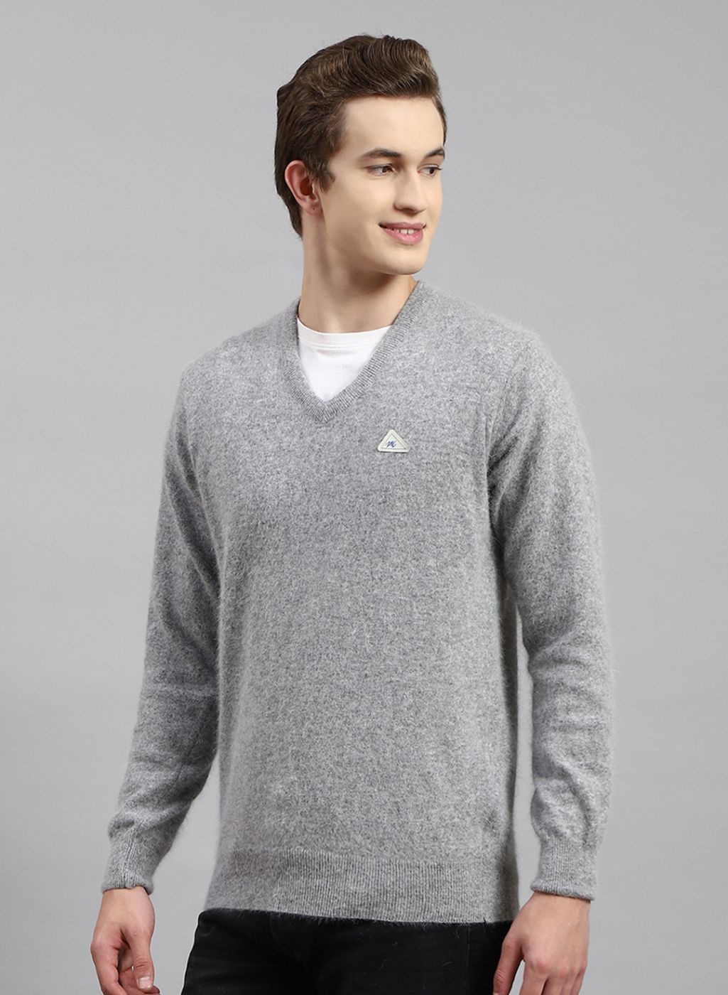 Men Grey Solid Angoora Pullover