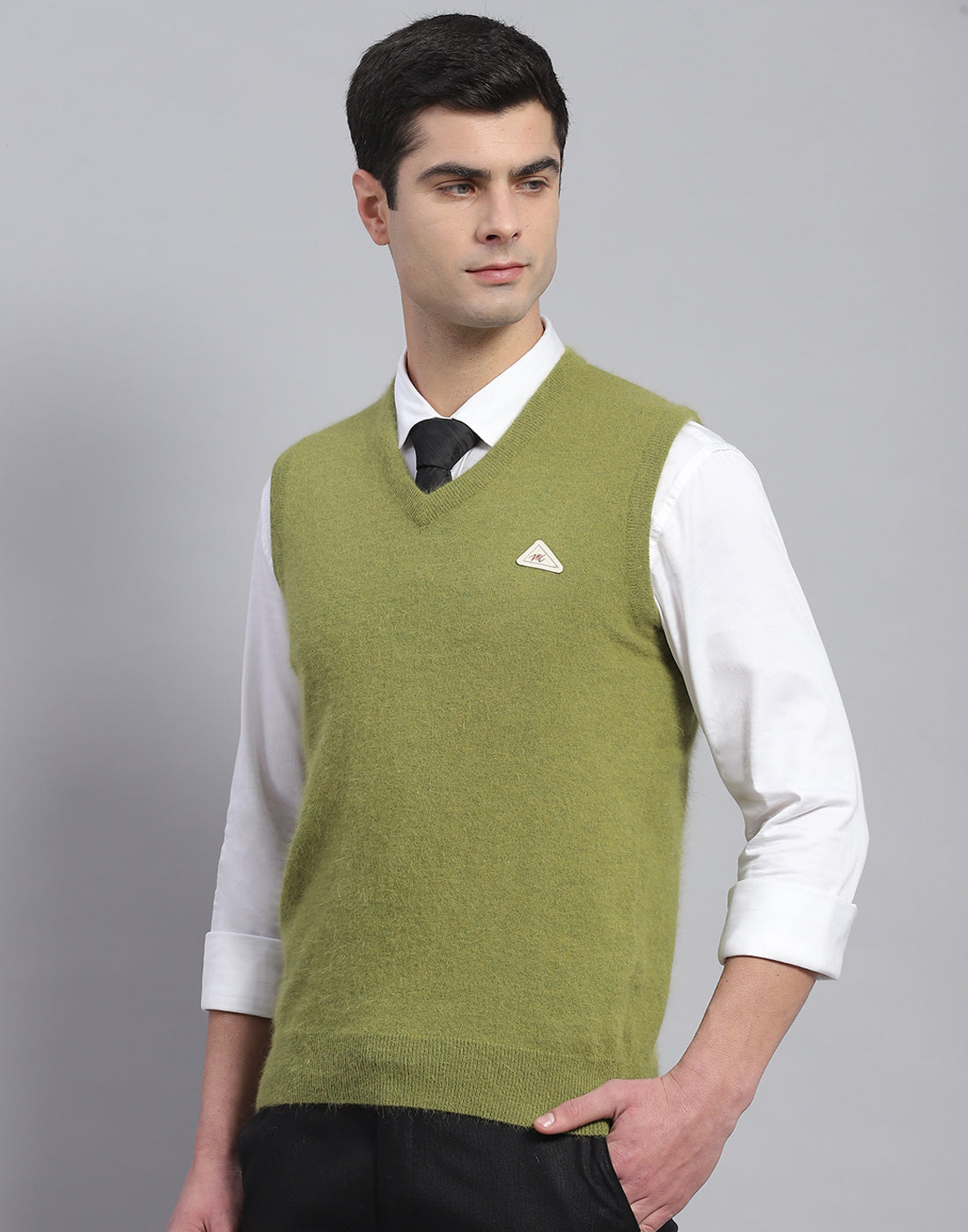 Men Green Solid V Neck Sleeveless Sweater