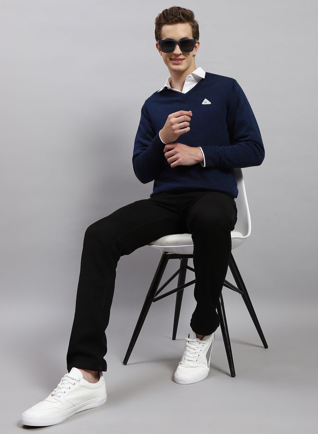Men NAvy Blue Solid Wool blend Pullover