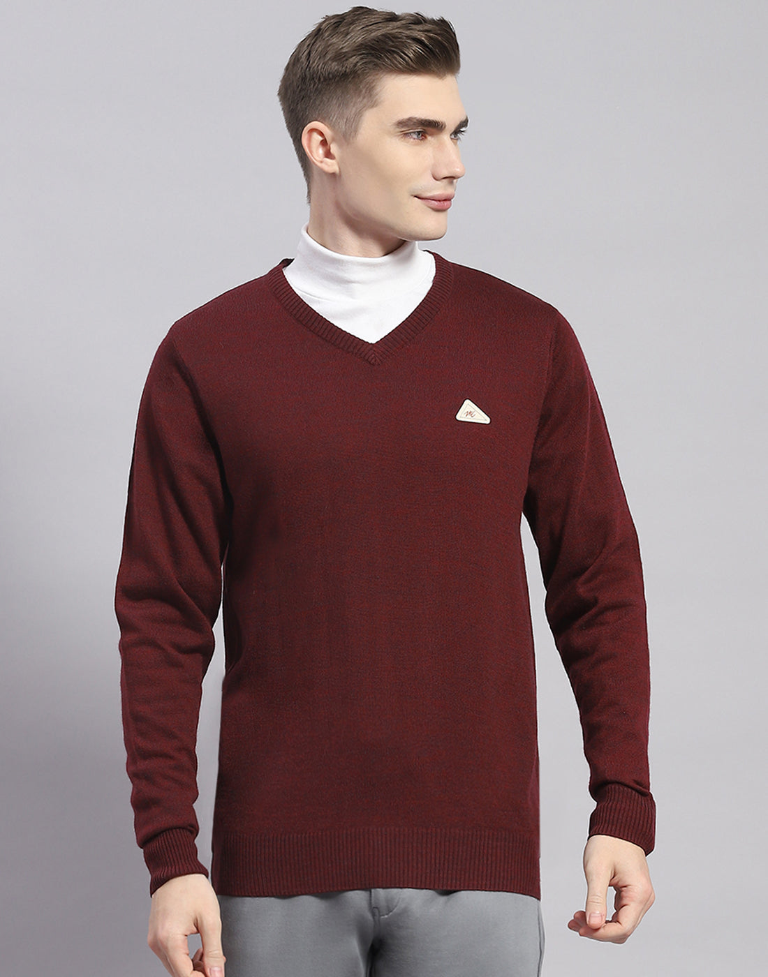 Men Maroon Solid V Neck Full Sleeve Pullover