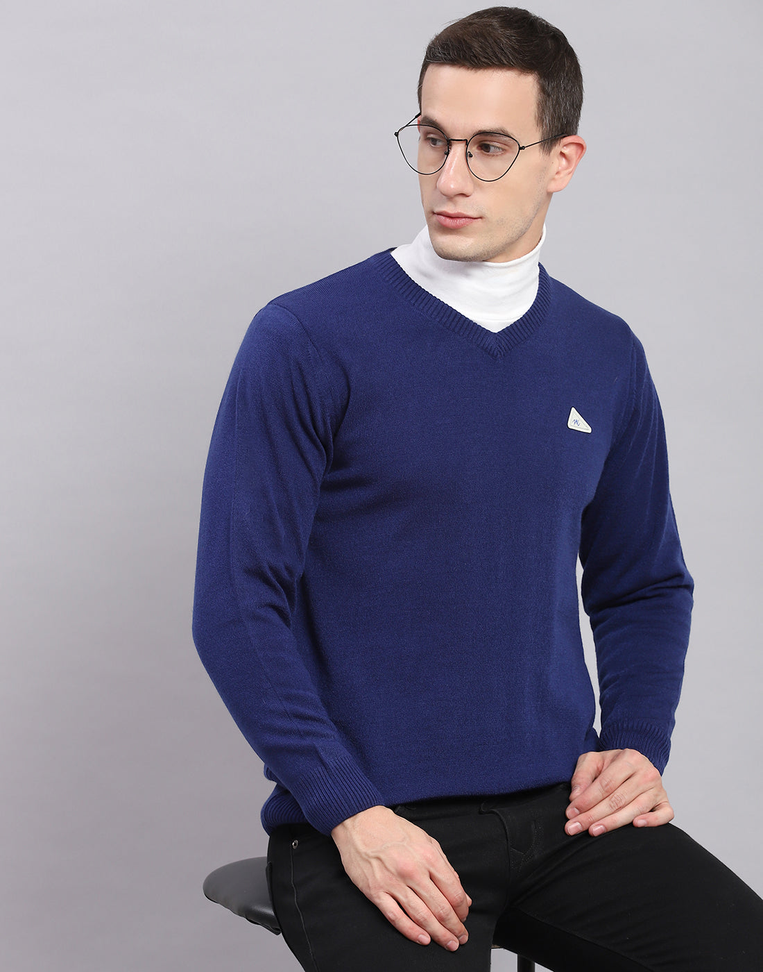 Men Blue Solid V Neck Full Sleeve Sweaters/Pullovers