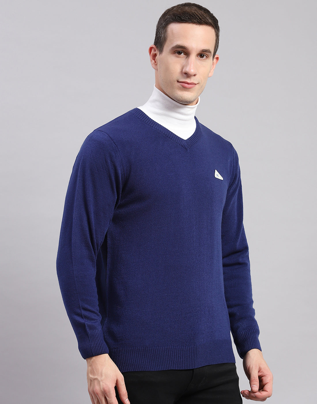 Men Blue Solid V Neck Full Sleeve Sweaters/Pullovers