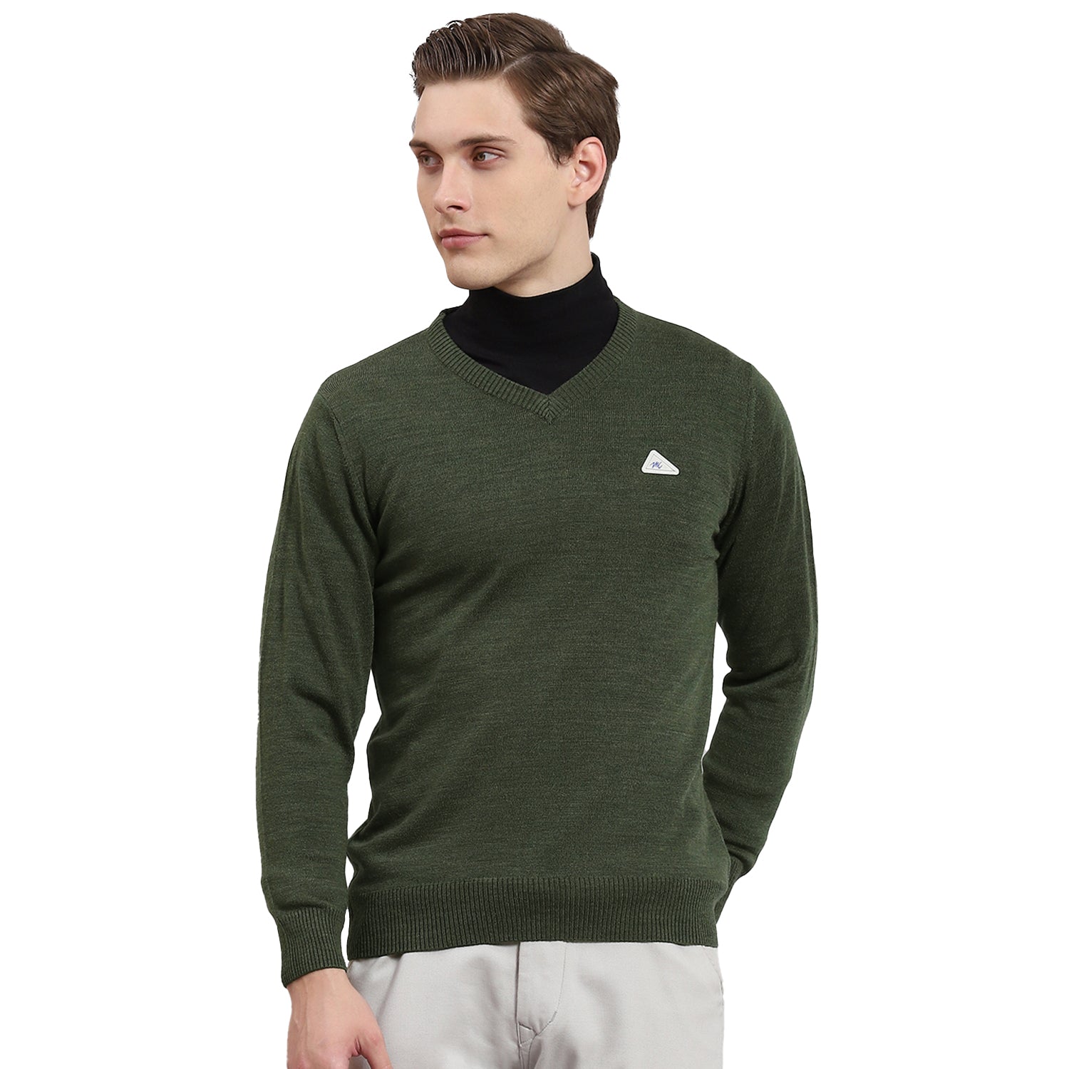 Men Green Solid V Neck Full Sleeve Sweater