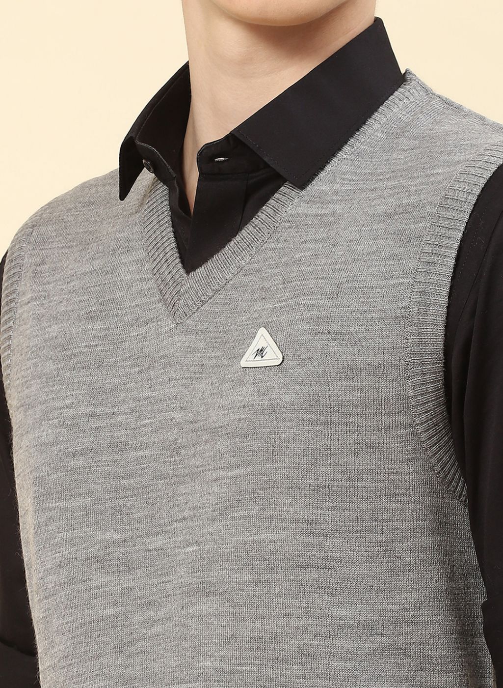 Men Grey Solid Blend wool Sweater