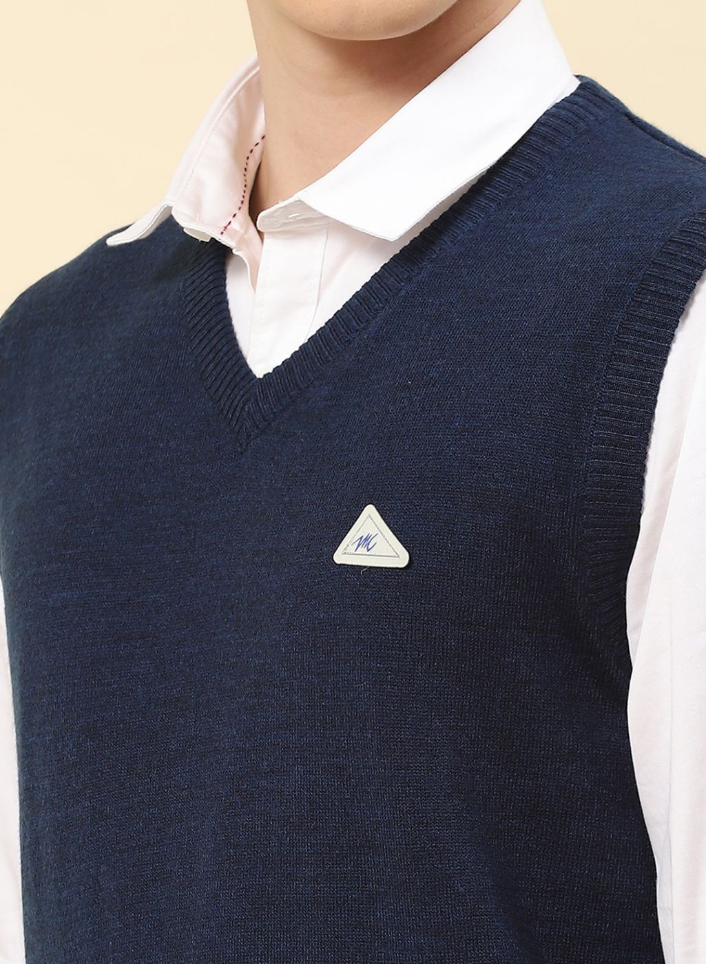 Men NAvy Blue Solid Blend wool Sweater