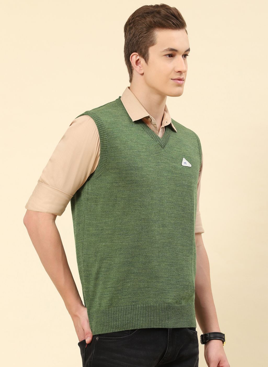 Men Green Solid Blend wool Sweater