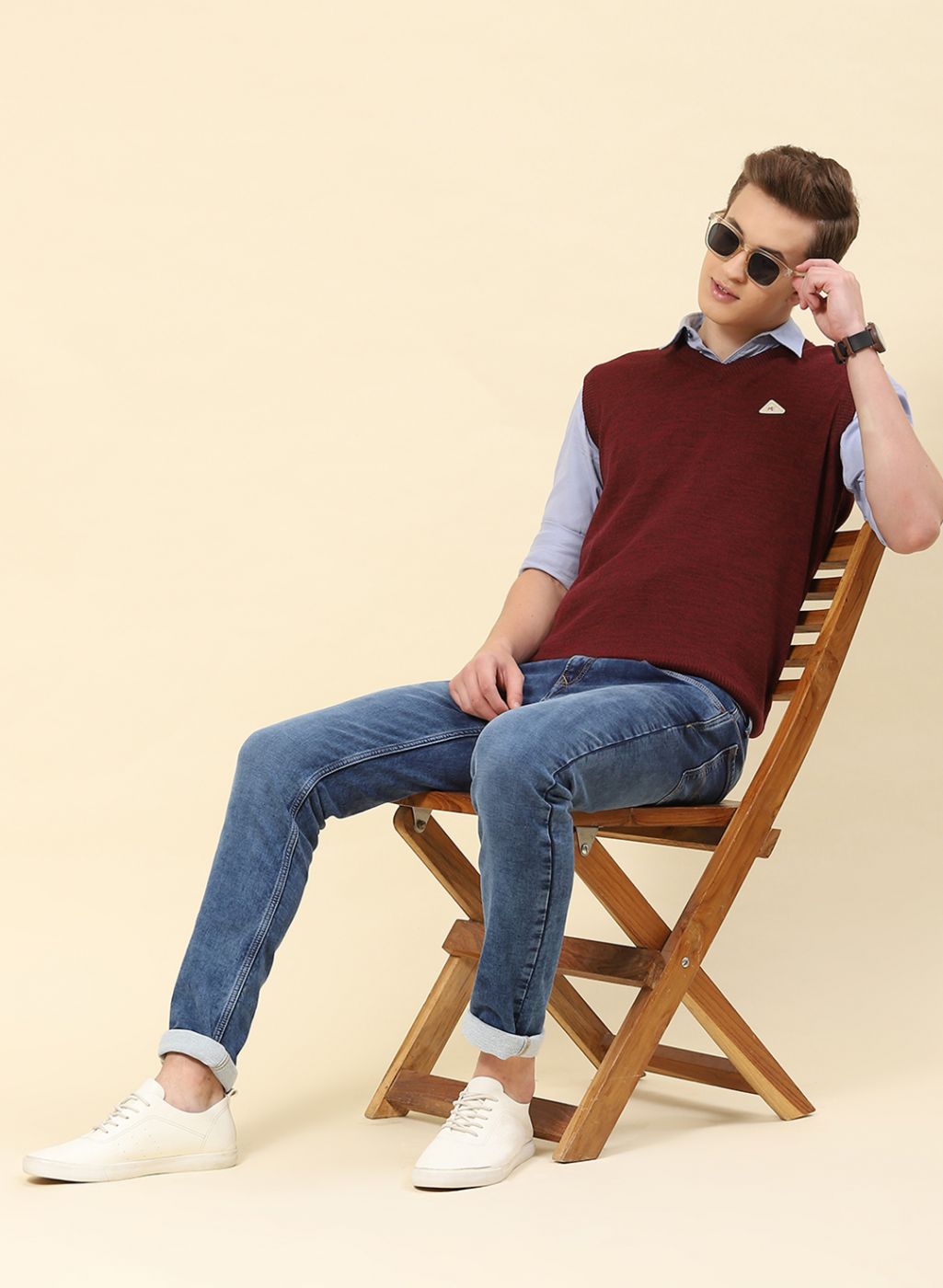 Men Maroon Solid Blend wool Sweater