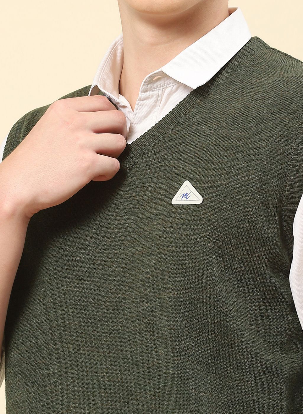 Men Green Solid Blend wool Sweater