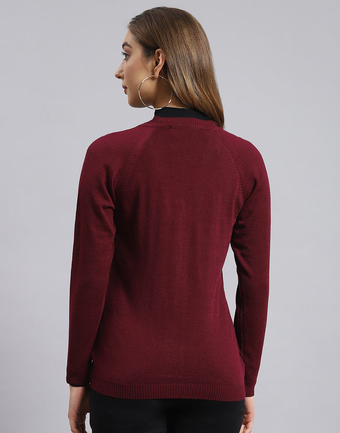 Women Maroon Solid V Neck Full Sleeve Sweater