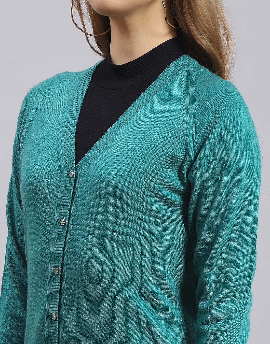 Women Turquoise Blue Solid V Neck Full Sleeve Sweater