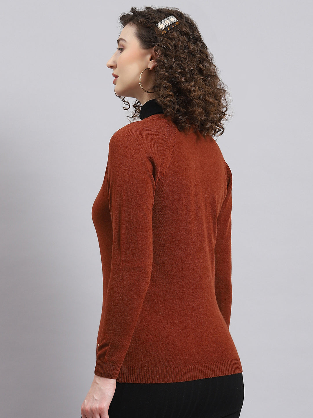 Women Rust Solid V Neck Full Sleeve Cardigan