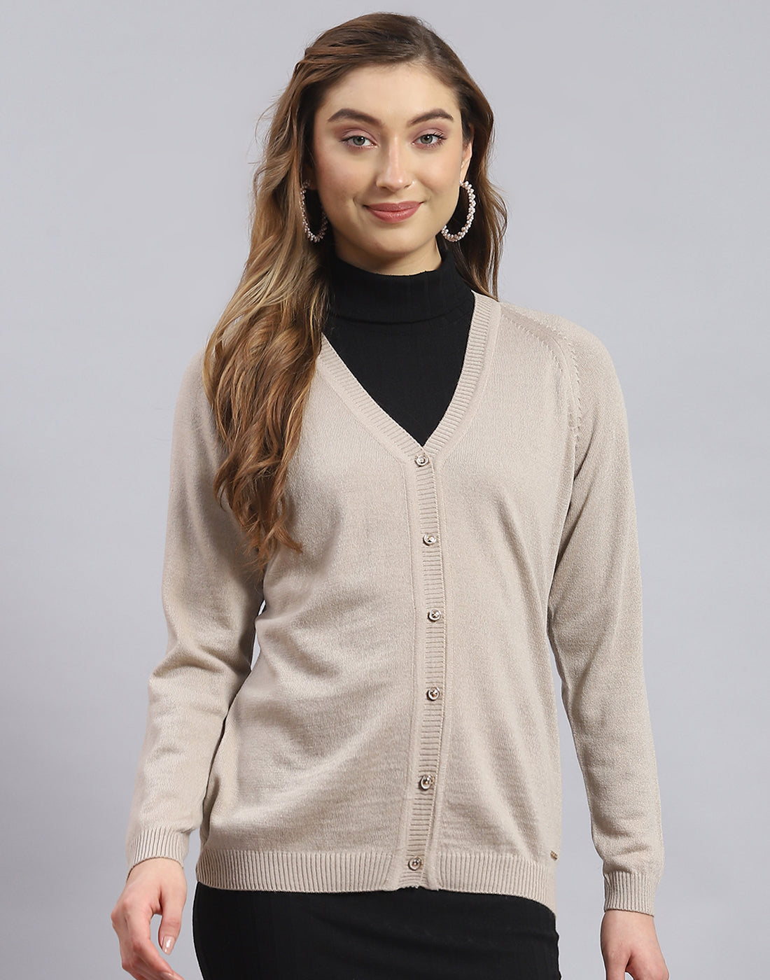 Women Beige Solid V Neck Full Sleeve Sweater