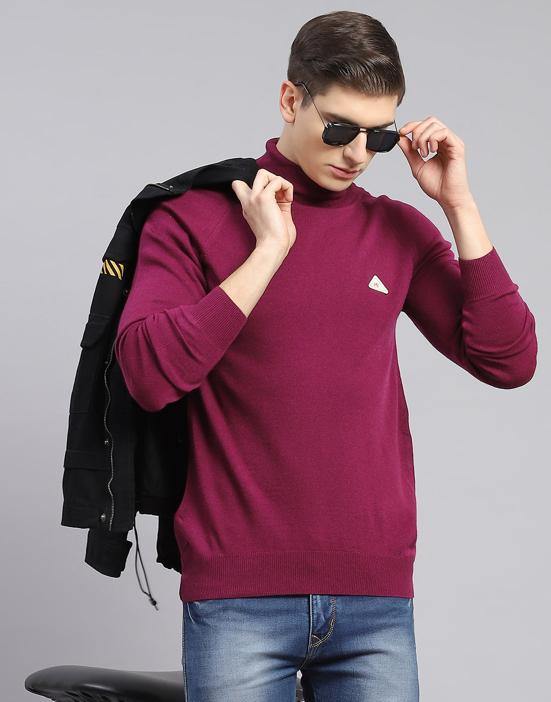 Men Purple Solid H Neck Full Sleeve Sweater