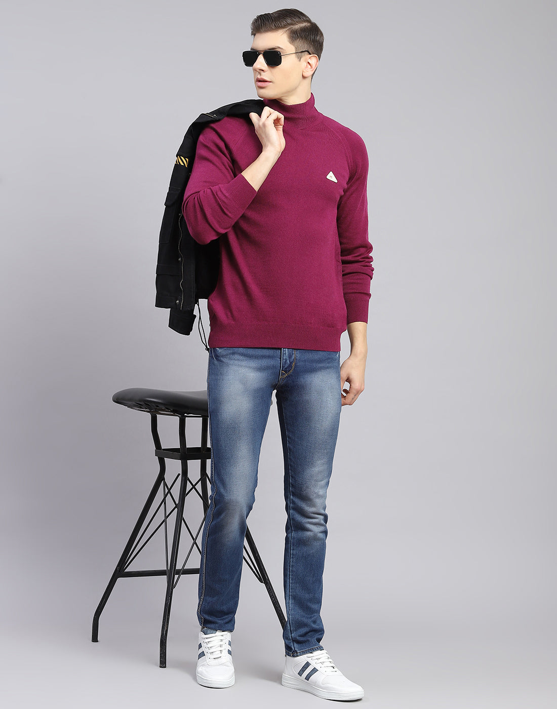 Men Purple Solid H Neck Full Sleeve Sweater