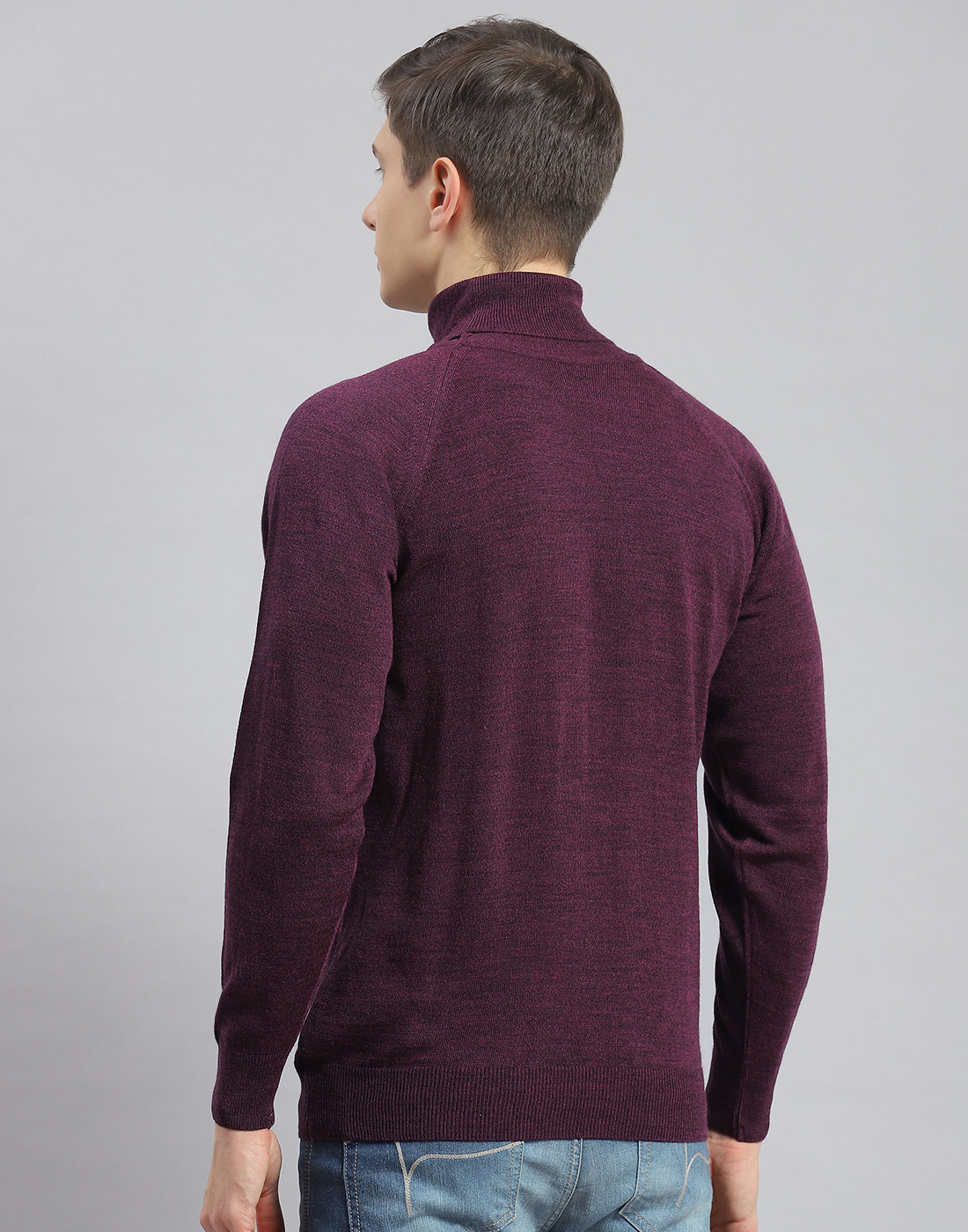 Men Purple Solid H Neck Full Sleeve Pullover